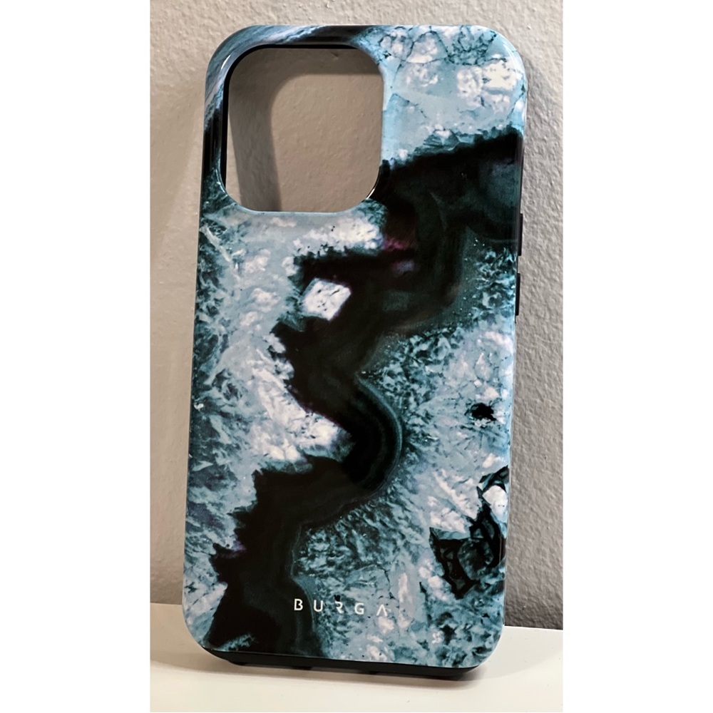 IPhone 13 Pro Case - Picture 3 of 4